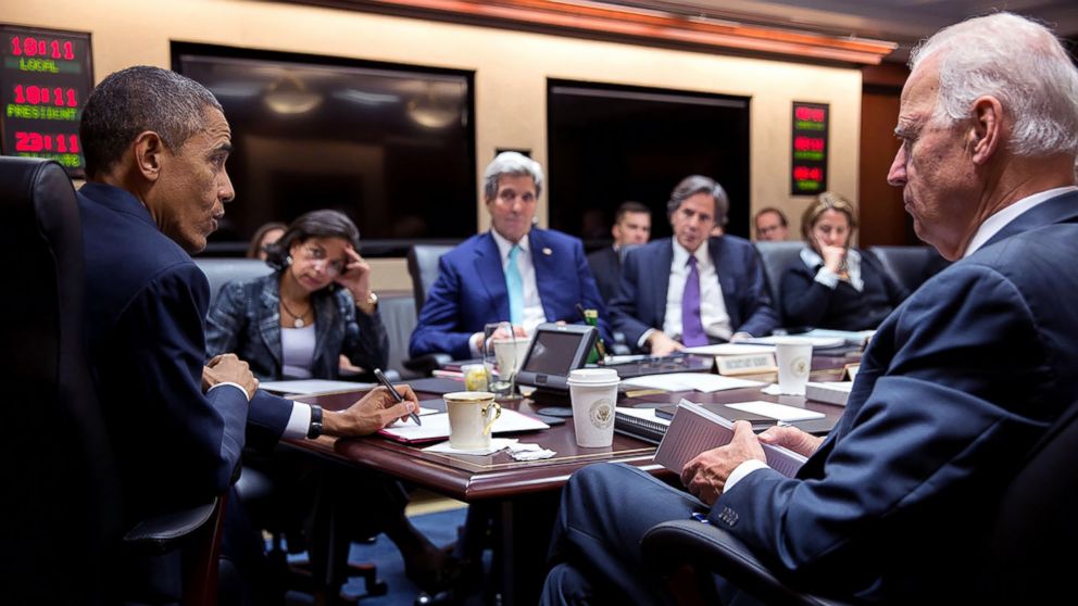 PHOTO: President Obama presides over his National Security Council in the Situation Room of the White House on Dec. 1, 2014.